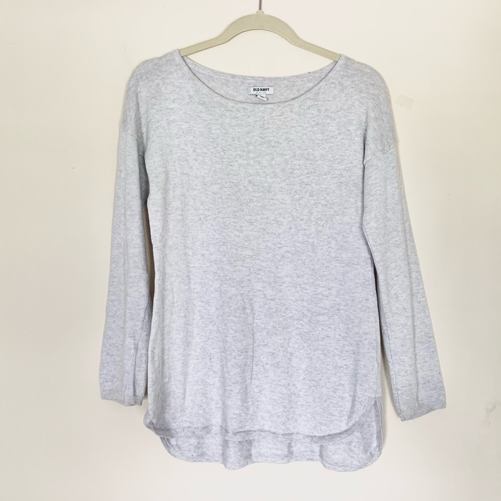 Old Navy | Boatneck Shirt Tail Lightweight Sweater in Light Gray
